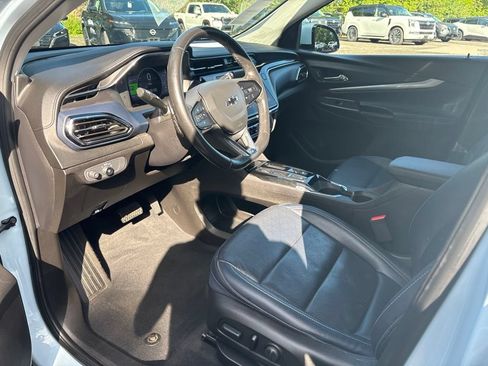 Used 2023 Chevrolet Bolt EUV Premier FWD image 9
