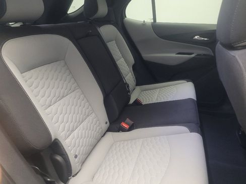 Used 2021 Chevrolet Equinox LS w/ LS Convenience Package FWD image 19