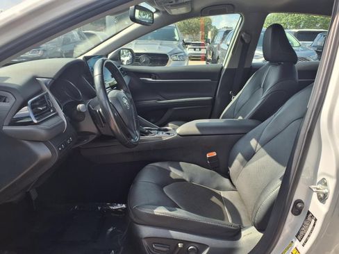 Used 2024 Toyota Camry XSE FWD image 17
