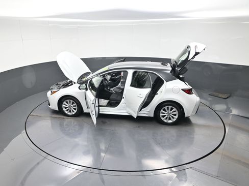 Used 2023 Toyota Corolla SE image 15