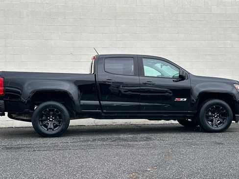 Certified 2018 Chevrolet Colorado Z71 w/ Z71 Midnight Edition image 3