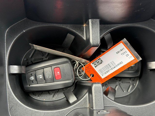 Used 2025 Toyota RAV4 XSE w/ Weather Package AWD/4WD image 30
