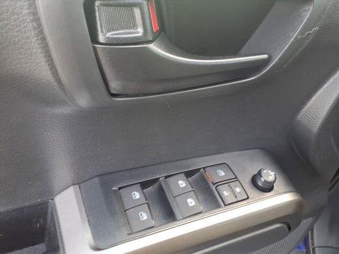 Used 2023 Toyota Tacoma SR5 image 24