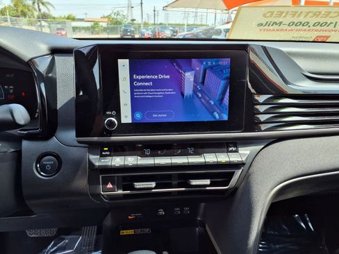 Certified 2025 Toyota Camry LE FWD image 22