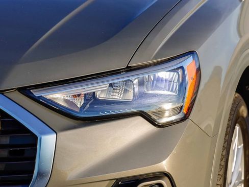 Used 2022 Audi Q3 2.0T Premium image 4