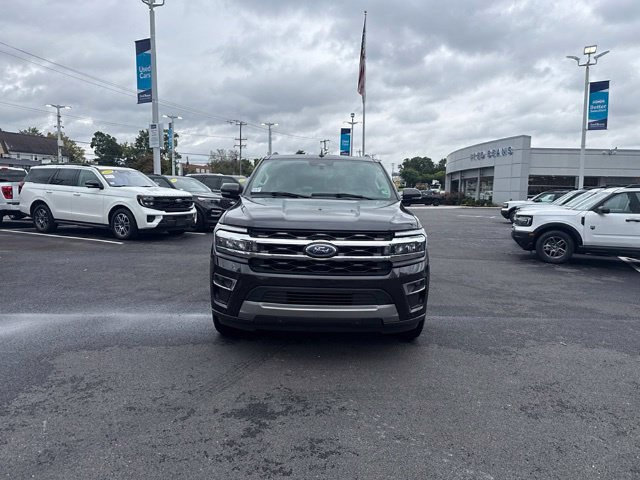 Certified 2024 Ford Expedition Limited AWD/4WD image 2