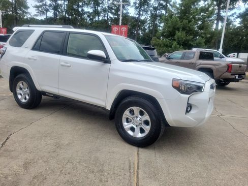 Used 2023 Toyota 4Runner SR5 RWD image 10
