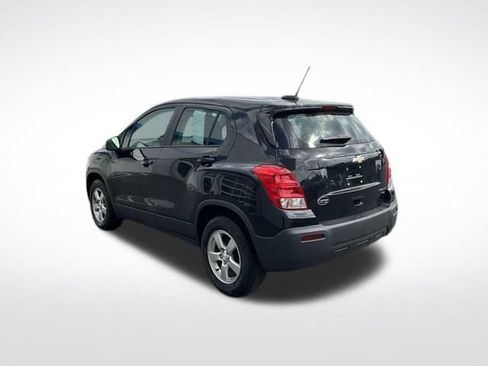 Used 2015 Chevrolet Trax LS w/ LPO, Cargo Package AWD/4WD image 5