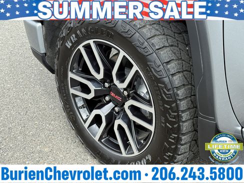 Used 2026 GMC Sierra 1500 AT4 w/ AT4 Premium Package AWD/4WD image 31