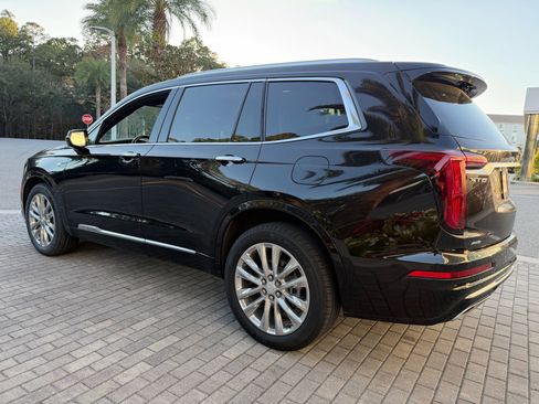 Used 2022 Cadillac XT6 Premium Luxury image 8