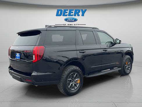 Used 2025 Ford Expedition Tremor AWD/4WD image 14