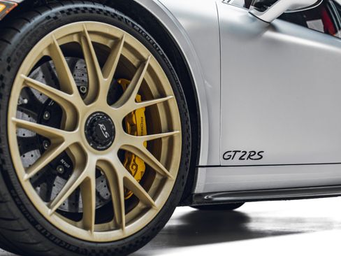 Used 2018 Porsche 911 GT2 RS RWD image 21