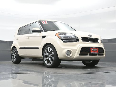 Used 2012 Kia Soul ! FWD image 26