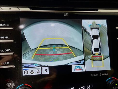 Used 2018 Toyota Camry XSE w/ Driver Assist Package image 13