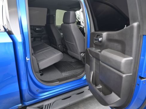 Used 2022 Chevrolet Silverado 1500 Custom AWD/4WD image 12