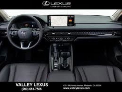 Used 2023 Honda Accord Touring image 8