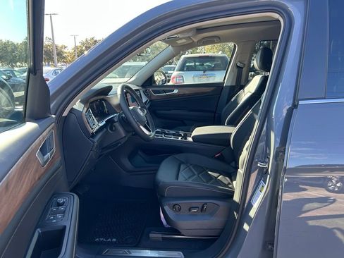 New 2026 Volkswagen Atlas SE FWD image 15