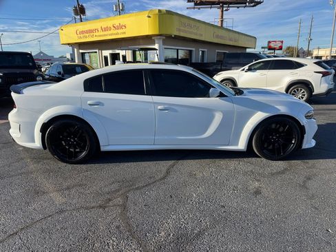 Used 2021 Dodge Charger Scat Pack image 2
