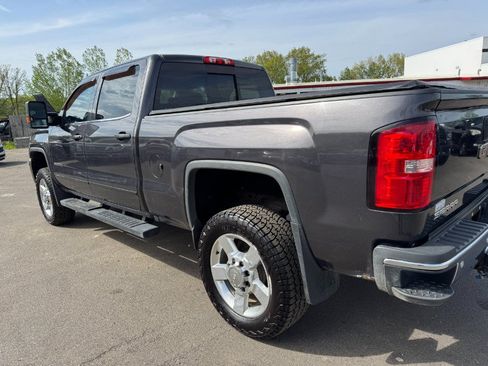 Used 2016 GMC Sierra 2500 SLE w/ SLE Preferred Package AWD/4WD image 10
