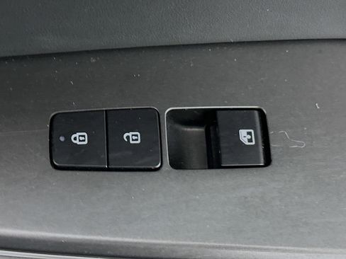 Used 2023 Kia EV6 Wind image 29