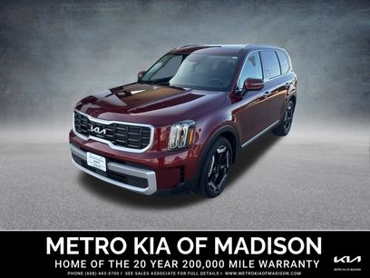 Used 2024 Kia Telluride S w/ S Sunroof Package