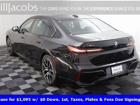 Certified 2025 BMW 750e xDrive image 18