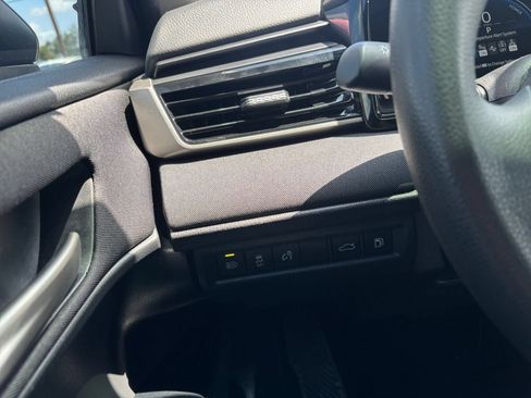 Used 2025 Toyota Camry LE FWD image 33