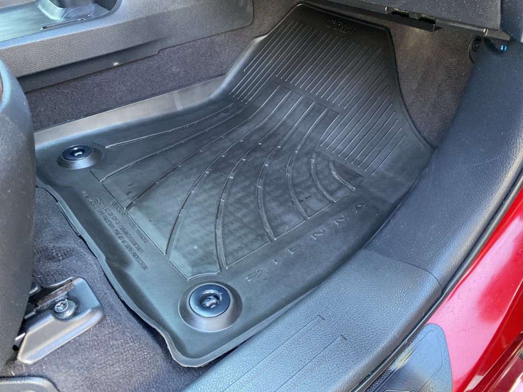 Used 2023 Toyota Sienna Platinum AWD/4WD image 16
