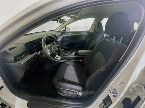 Used 2025 Kia K5 LXS image 13