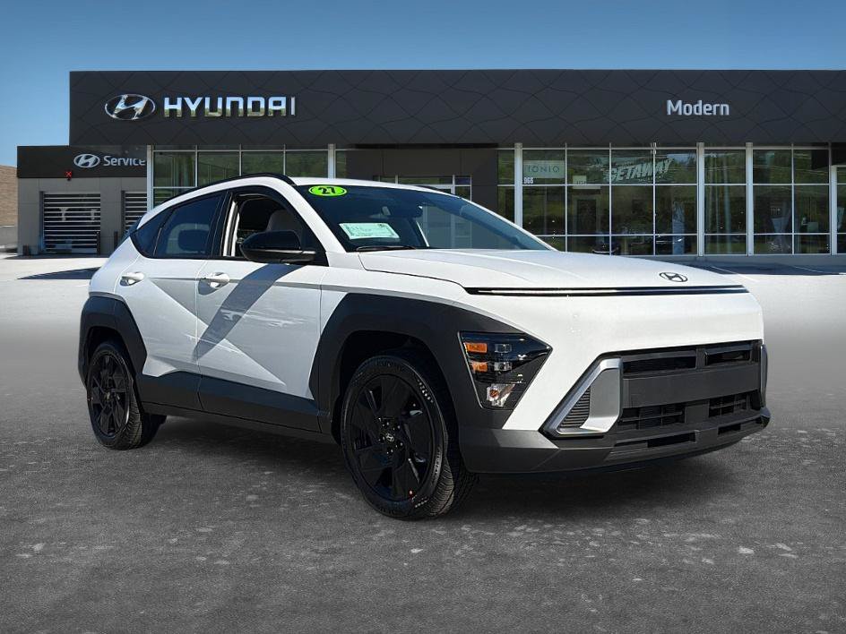 New 2027 Hyundai Kona SEL Sport FWD image 2