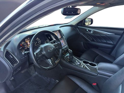 Used 2019 INFINITI Q50 Luxe image 9