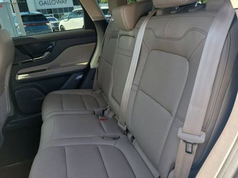 Certified 2023 Lincoln Corsair FWD image 15