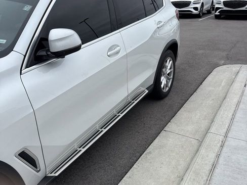 Used 2023 BMW X5 xDrive40i AWD/4WD image 2