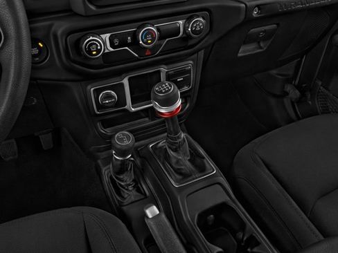 Used 2023 Jeep Wrangler Unlimited Sahara w/ Cold Weather Group AWD/4WD image 9