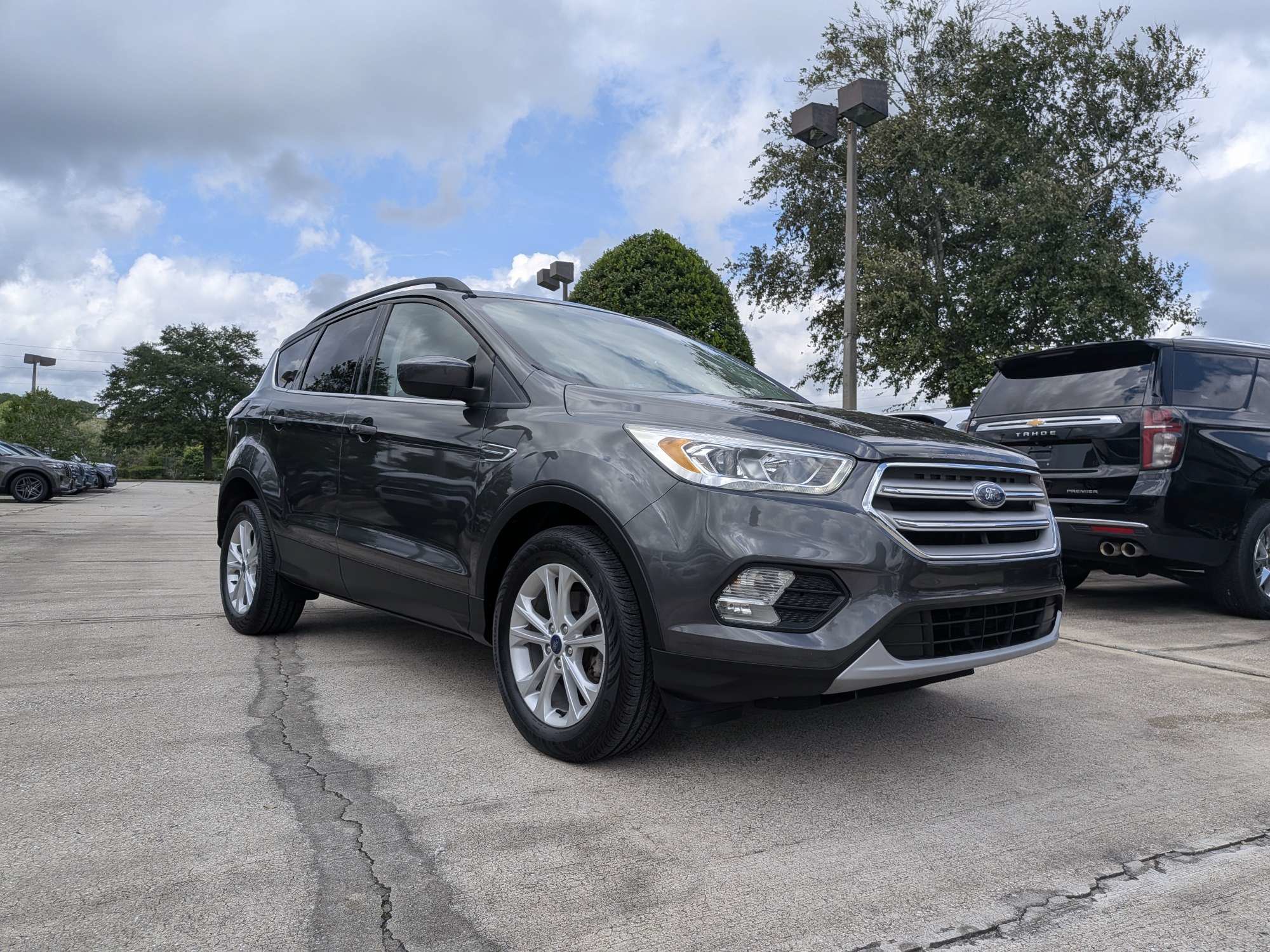 Used 2018 Ford Escape SEL FWD image 2