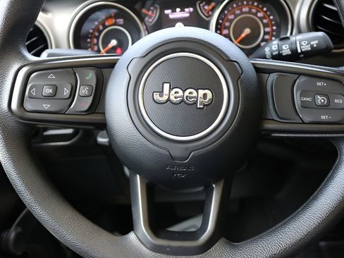 Used 2023 Jeep Wrangler Sport AWD/4WD image 19