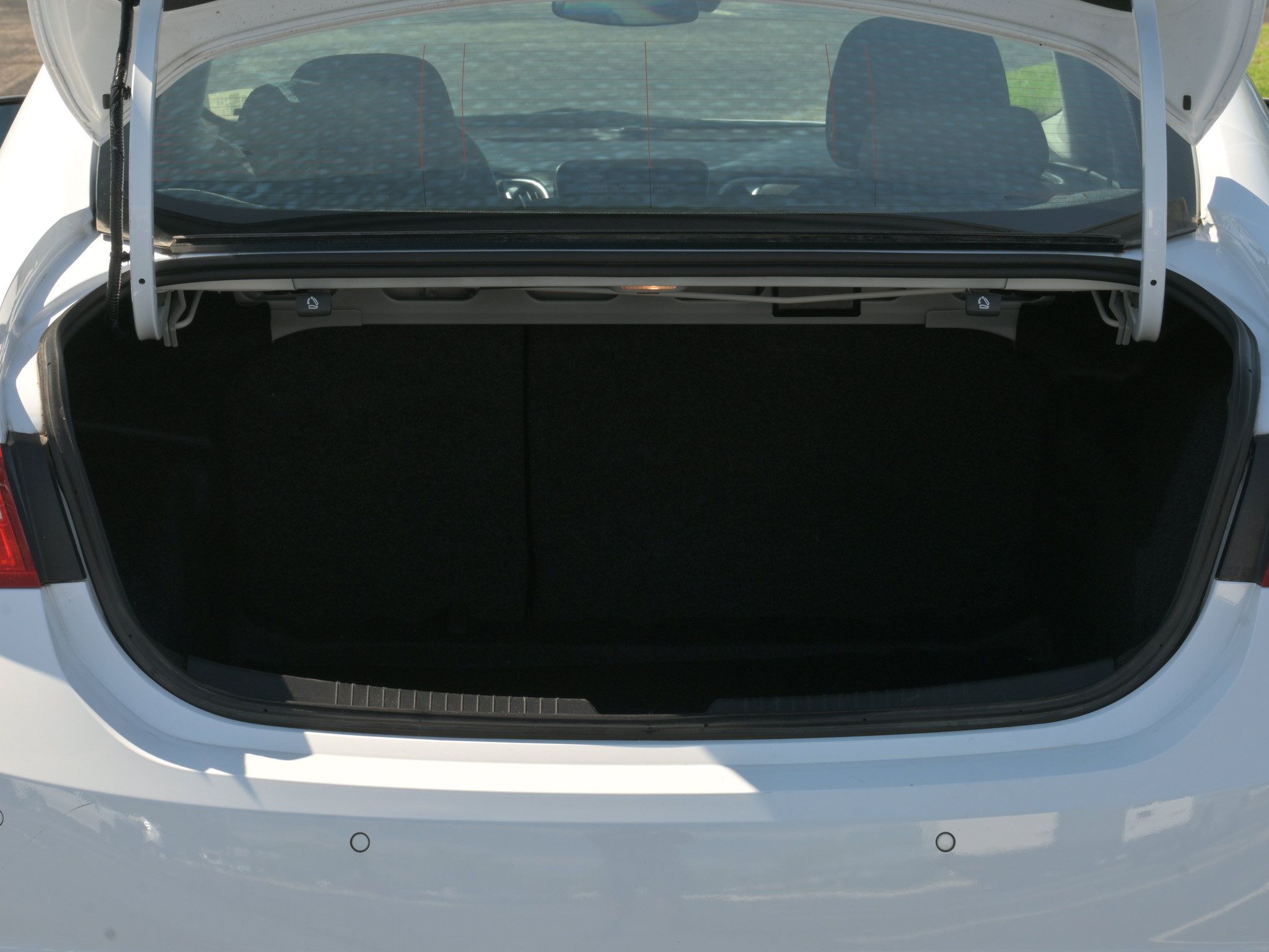 Used 2025 Chevrolet Malibu LT FWD image 31