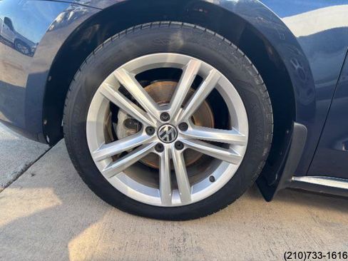 Used 2015 Volkswagen Passat TDI SE image 31