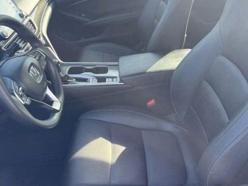 Used 2019 Honda Accord Sport image 12