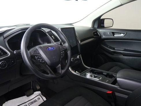 Used 2023 Ford Edge SE w/ Black Appearance Package image 11
