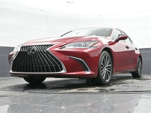 Used 2024 Lexus ES 350 350 w/ Premium Package image 9