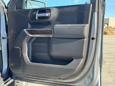 Used 2021 GMC Sierra 1500 SLE w/ Preferred Package image 21