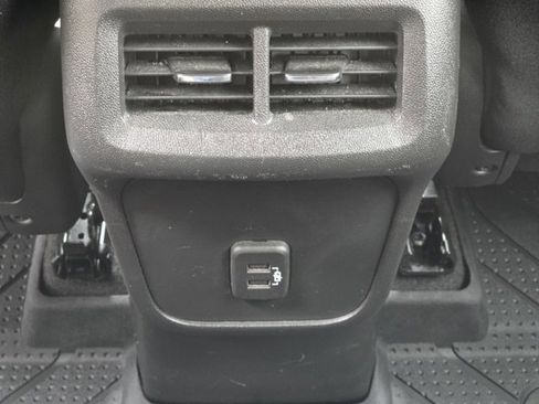 Used 2022 Chevrolet Equinox LT image 27