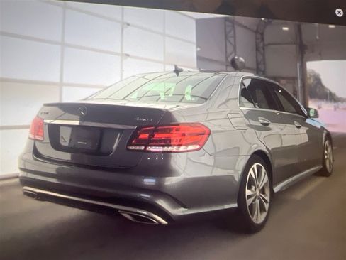 Used 2016 Mercedes-Benz E 350 4MATIC Sedan w/ Premium Package image 2