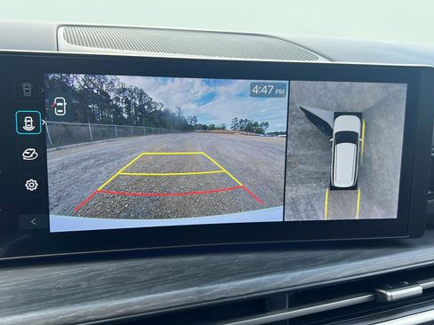 Used 2025 Hyundai Santa Fe Limited image 16