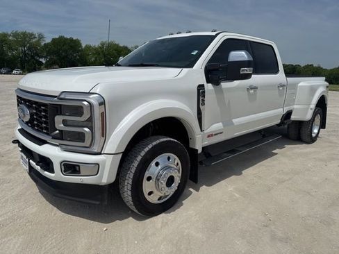 Used 2025 Ford F450 Platinum w/ Platinum Plus Package AWD/4WD image 1