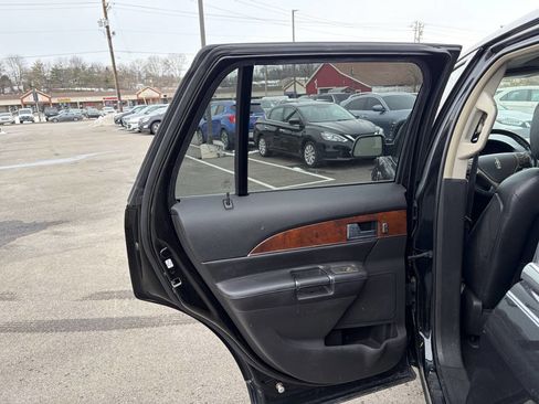 Used 2013 Lincoln MKX AWD image 15