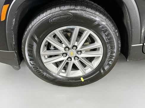 Used 2022 Chevrolet Traverse LT image 14