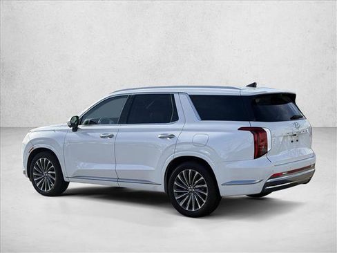 Used 2024 Hyundai Palisade Calligraphy image 7