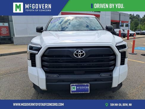 Used 2023 Toyota Tundra SR5 w/ SR5 Convenience Package AWD/4WD image 7